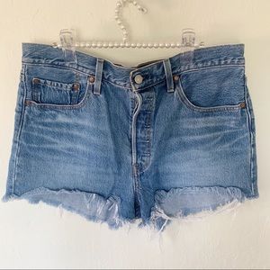 Levi’s 501 High Rise Button Fly Frayed Hem Shorts